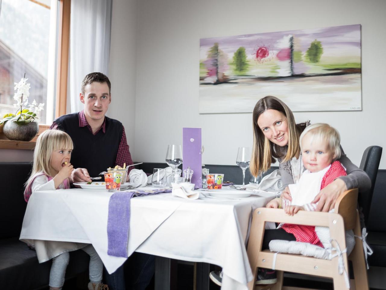 Familienhotel Viktoria San Nicolò d'San Nicolò d'Ultimo Eksteriør billede