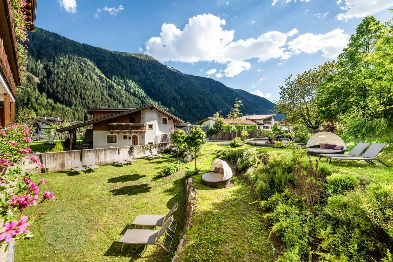 Familienhotel Viktoria San Nicolò d'San Nicolò d'Ultimo Eksteriør billede