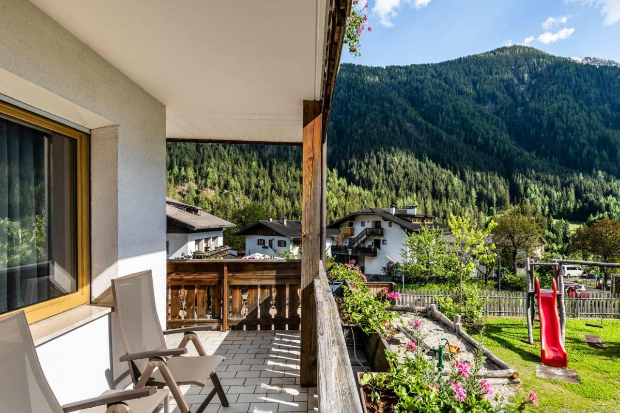 Familienhotel Viktoria San Nicolò d'San Nicolò d'Ultimo Eksteriør billede